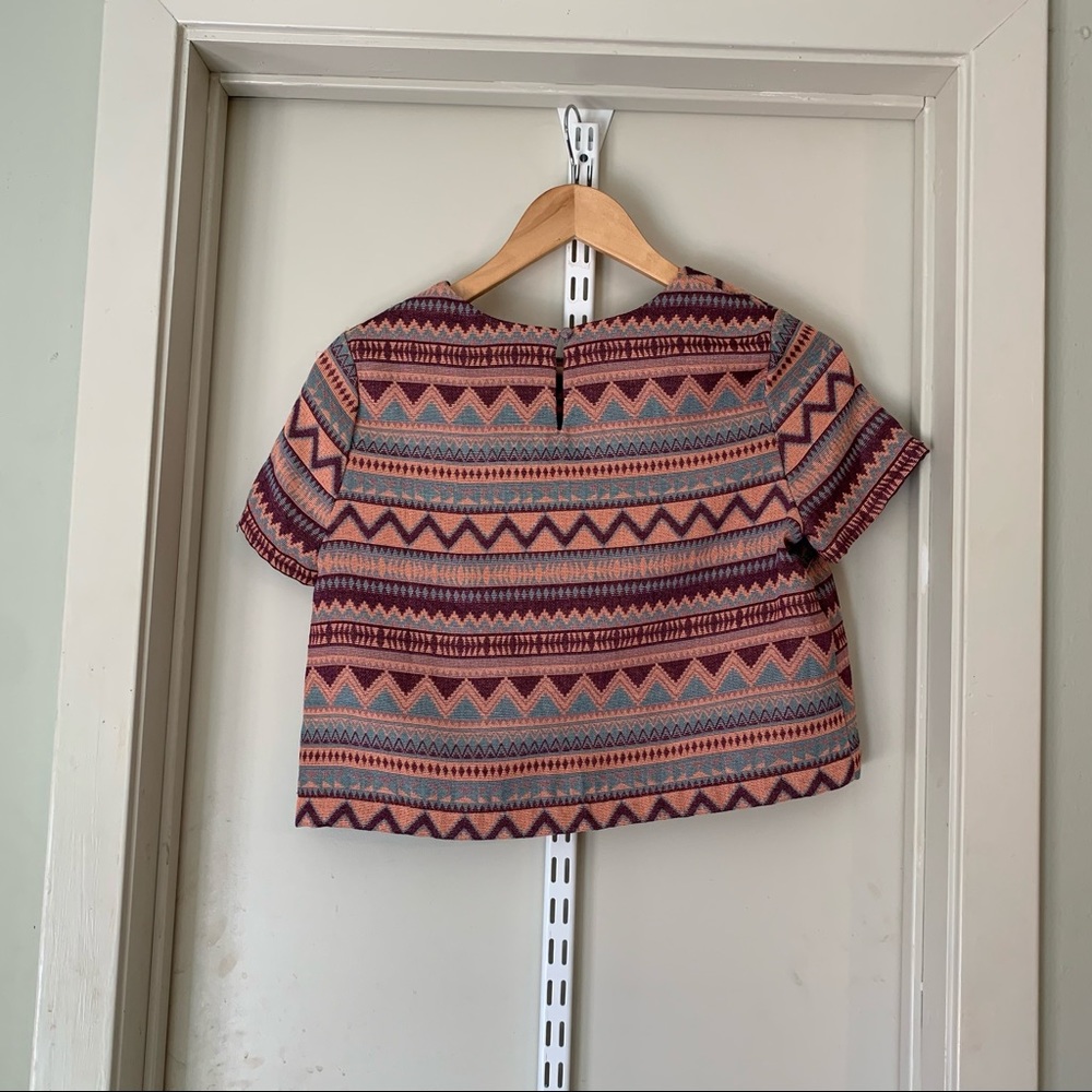 Aztec crop top - Picture 2 of 4